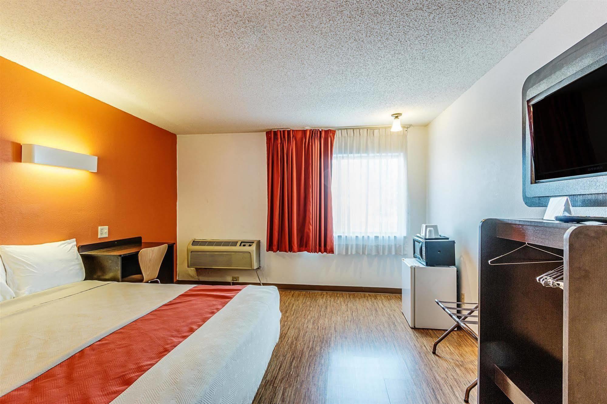 Hotel 6-wisconsin Rapids, Wi Wisconsin Rapids
